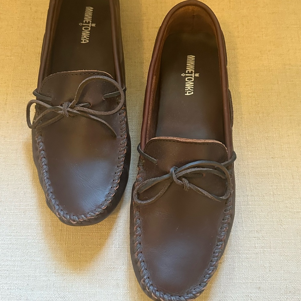 Minnetonka Men's Dark Brown Leather Slip-Ons